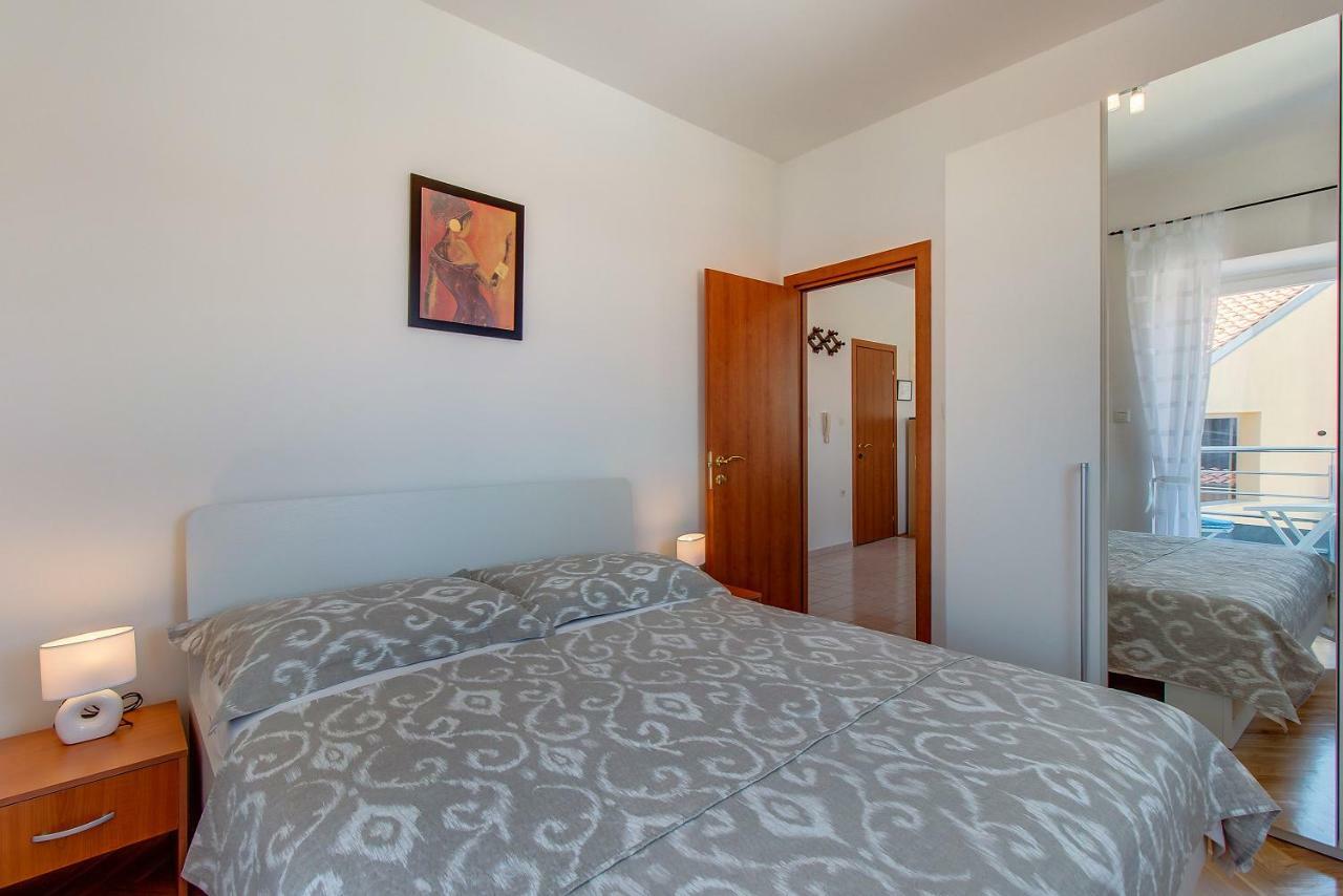 Apartments Bellus Mare Mali Lošinj Kültér fotó